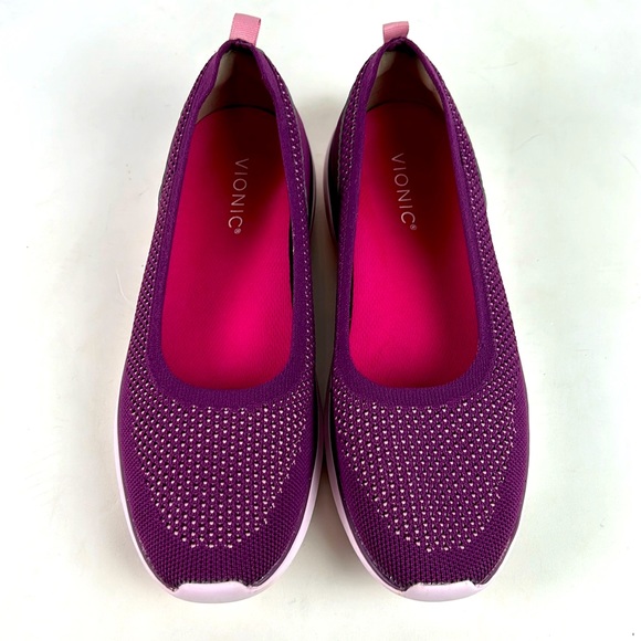 Like new Vionic "Kallie" Lightweight Comfort Shoe Slide Loafer Sport 9 - Picture 2 of 7